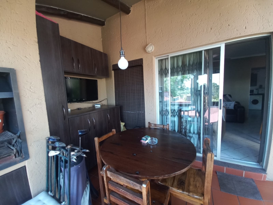 To Let 2 Bedroom Property for Rent in Vaalpark Free State